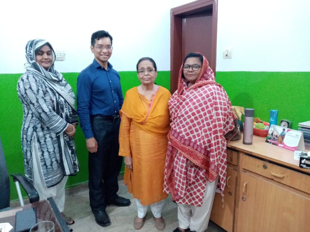 Sora Chan visiting a classroom at a Hope school in Karachi